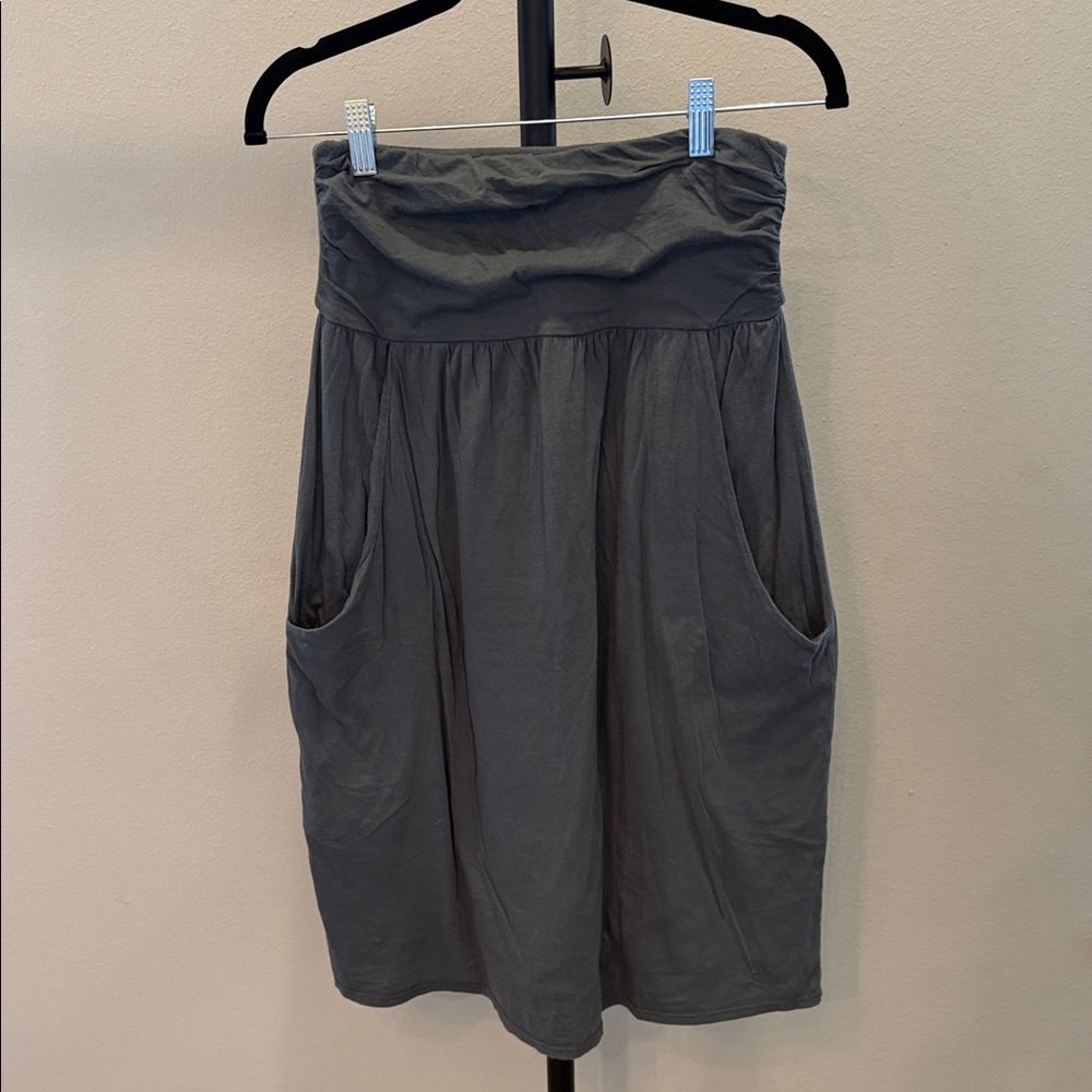 Velvet by Graham & Spencer Charcoal Strapless Dress